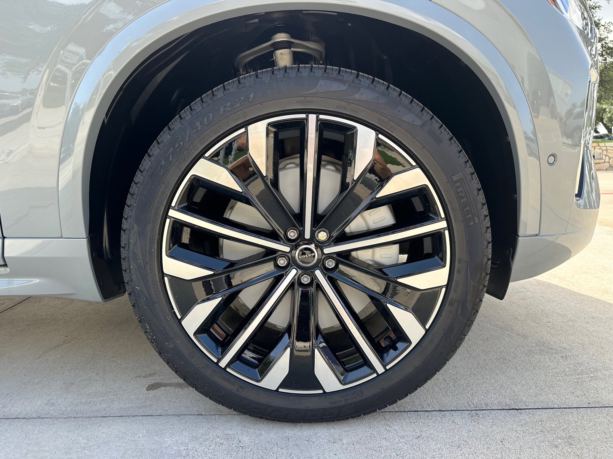Used 2026 Volvo XC90 B6 Plus w/ Protection Package Premier AWD/4WD image 7