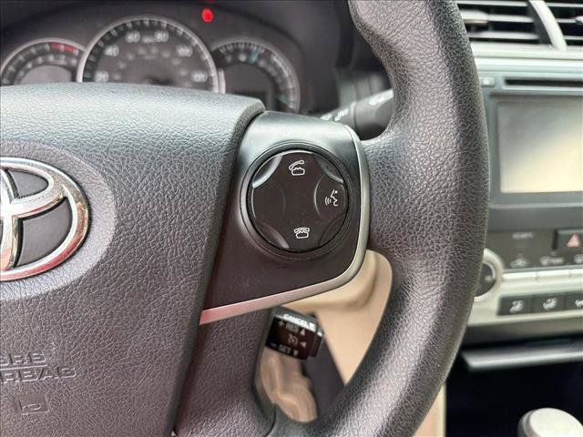 Used 2014 Toyota Camry LE FWD image 3