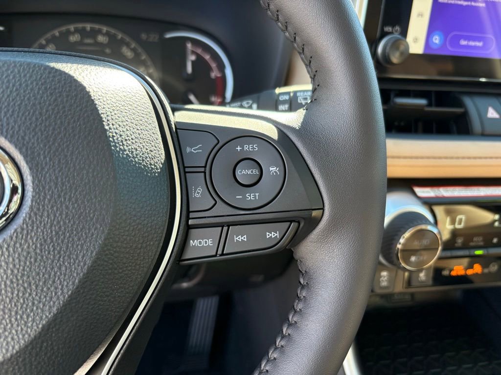 Used 2025 Toyota RAV4 XLE w/ Convenience Package image 22