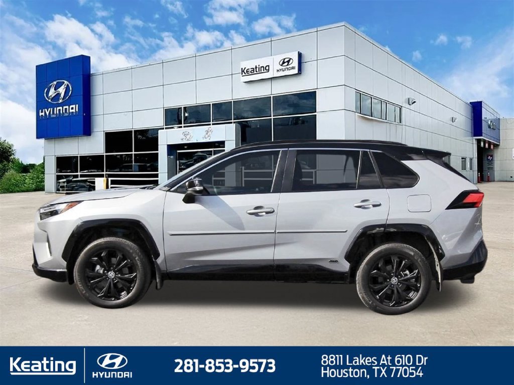Used 2024 Toyota RAV4 XSE AWD/4WD image 8