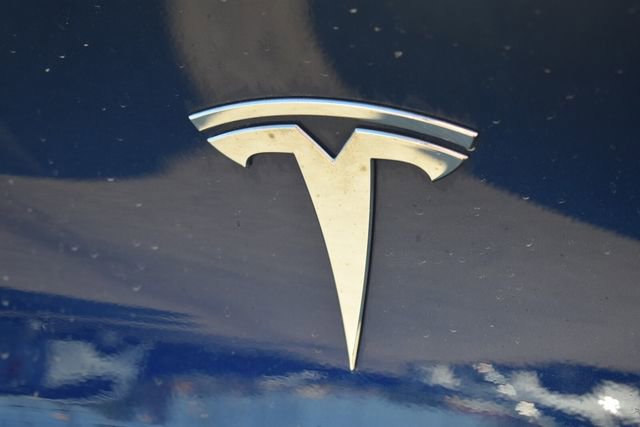 Used 2025 Tesla Model Y Long Range AWD/4WD image 13