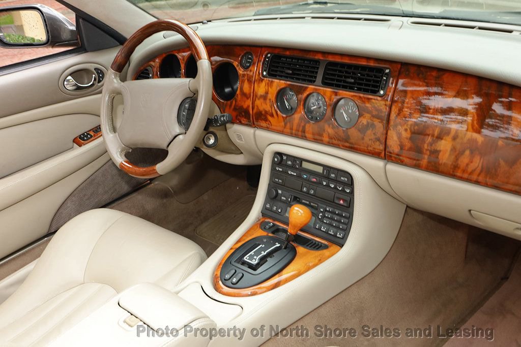 Used 1998 Jaguar XK8 Convertible RWD image 9