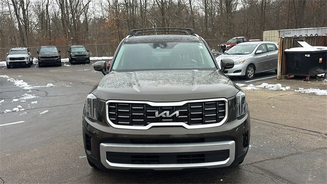 Used 2024 Kia Telluride S w/ S Sunroof Package image 11