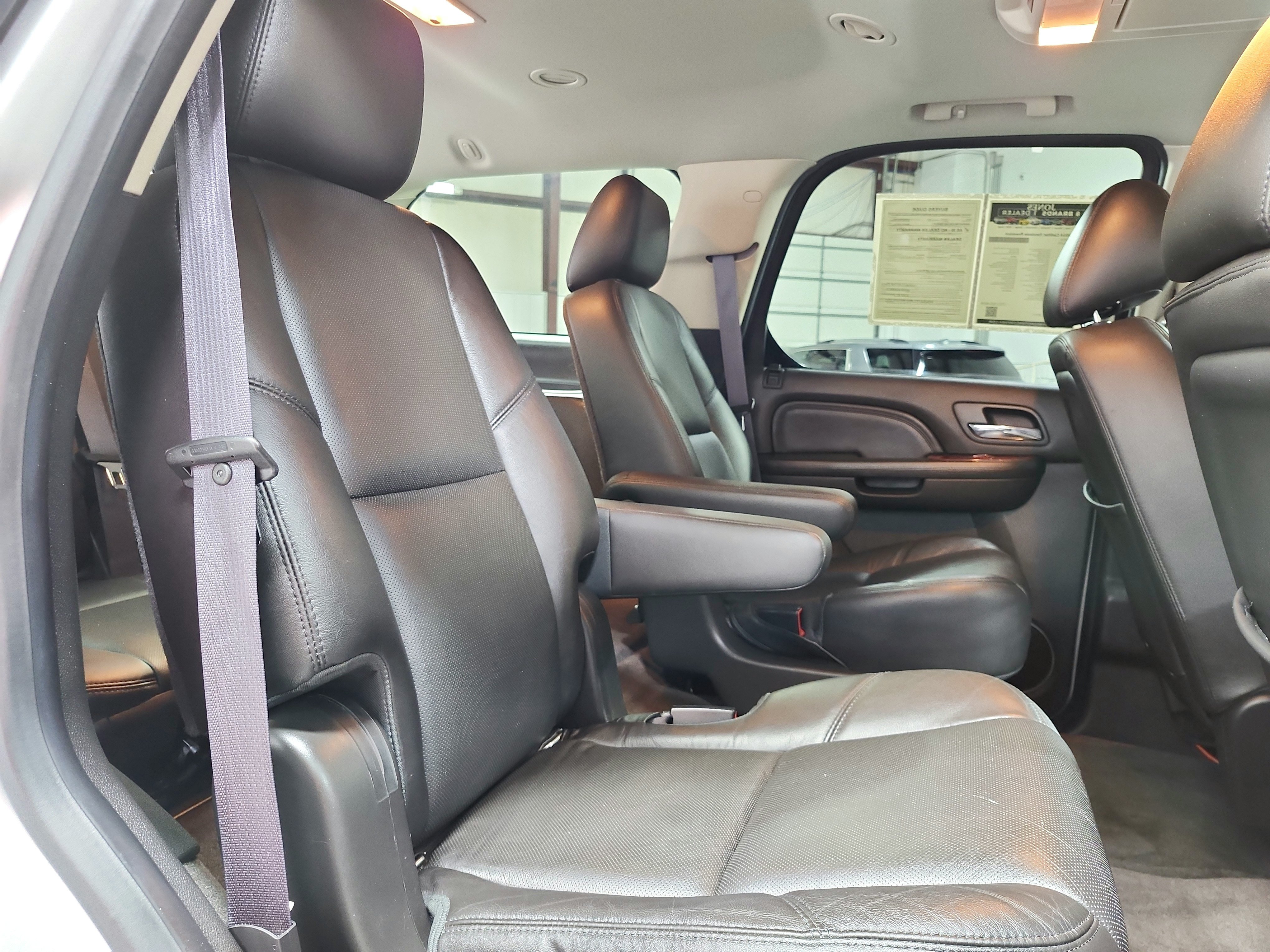 Used 2014 Cadillac Escalade Premium RWD image 43