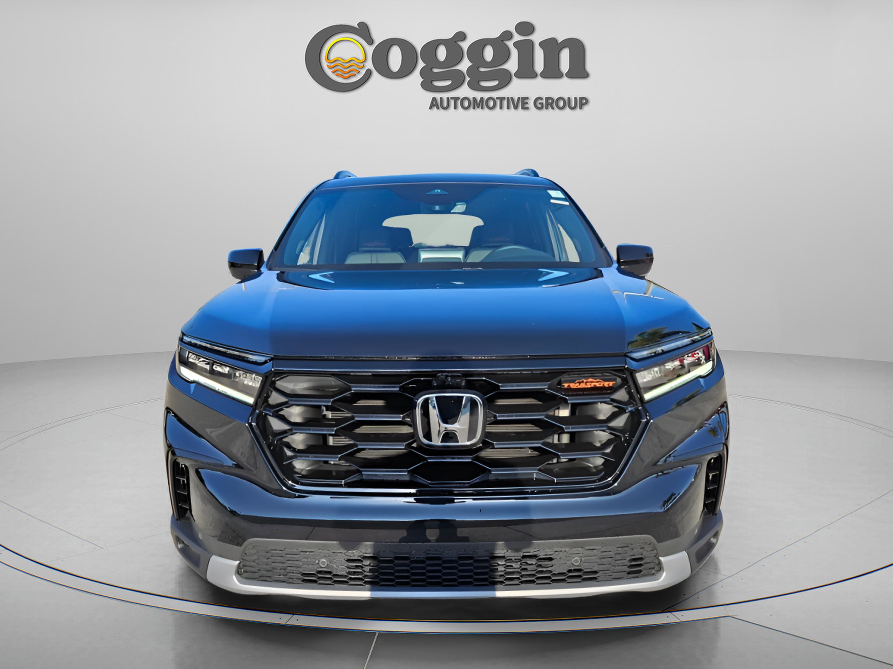 New 2025 Honda Pilot TrailSport image 8