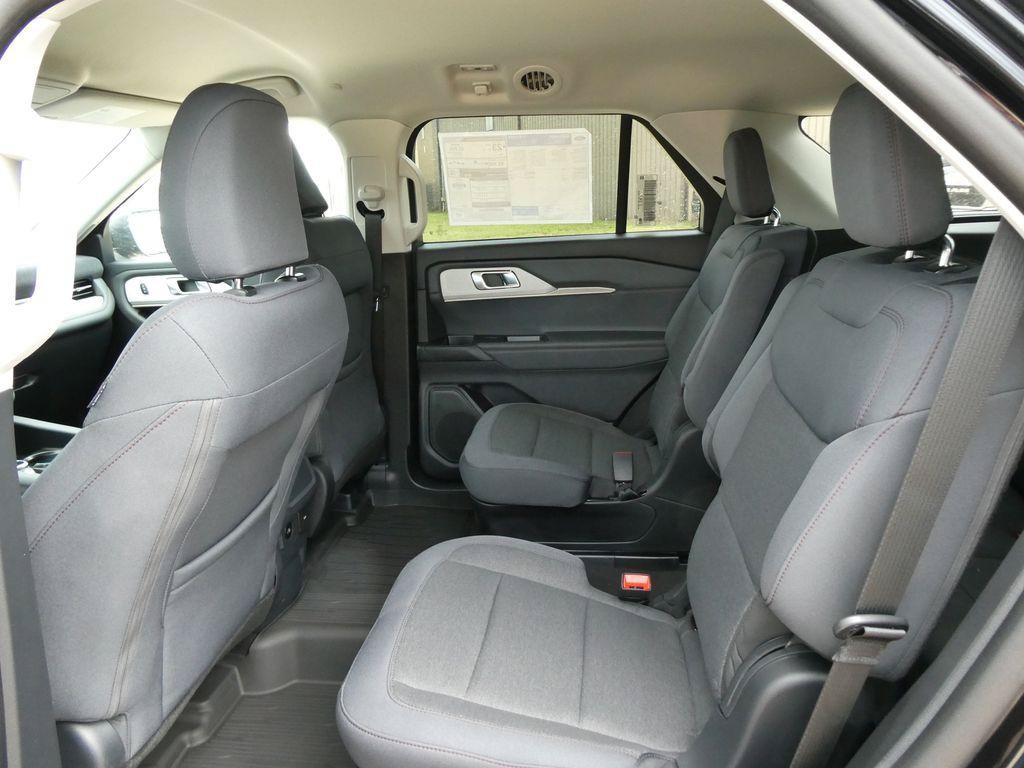 New 2026 Ford Explorer Active AWD/4WD image 13