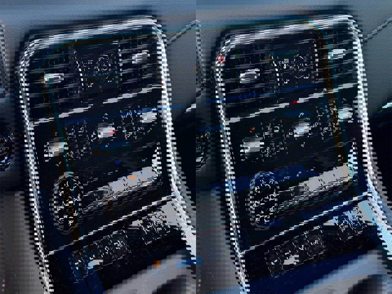 New 2025 Nissan Armada Platinum Reserve image 19