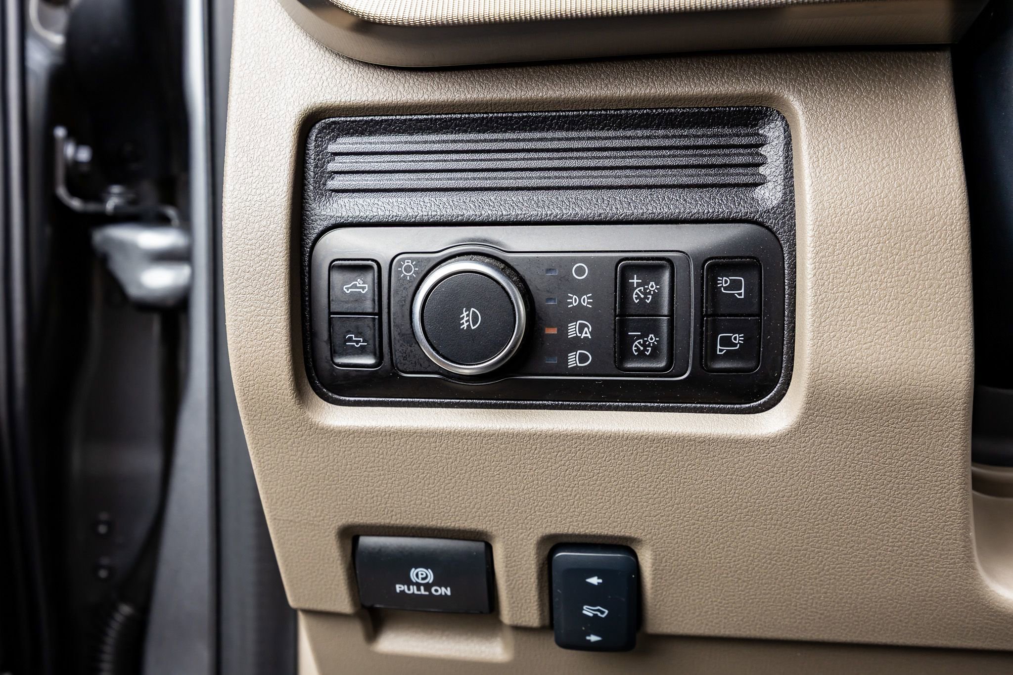 Used 2025 Ford F450 Platinum w/ Platinum Plus Package image 21