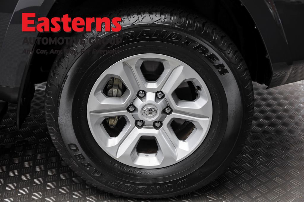 Used 2024 Toyota 4Runner SR5 image 29