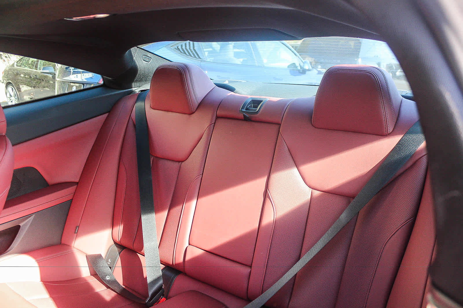 Used 2024 BMW 430i Coupe w/ Convenience Package RWD image 16