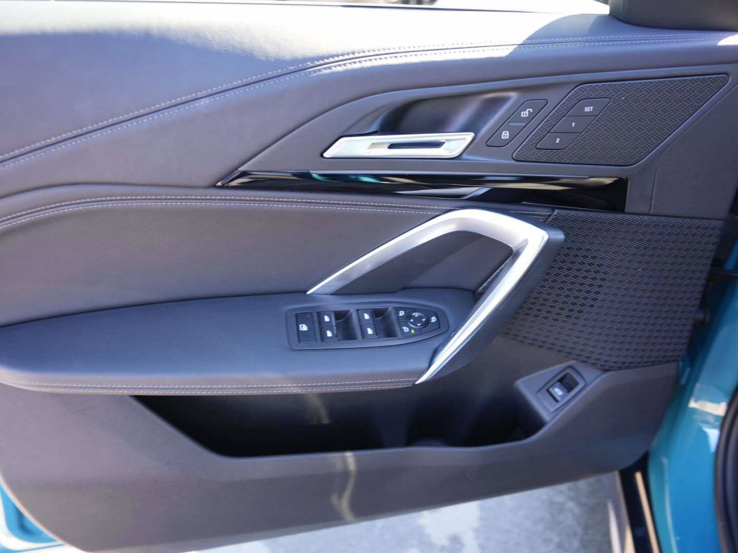 Used 2023 BMW X1 xDrive28i w/ Convenience Package AWD/4WD image 9