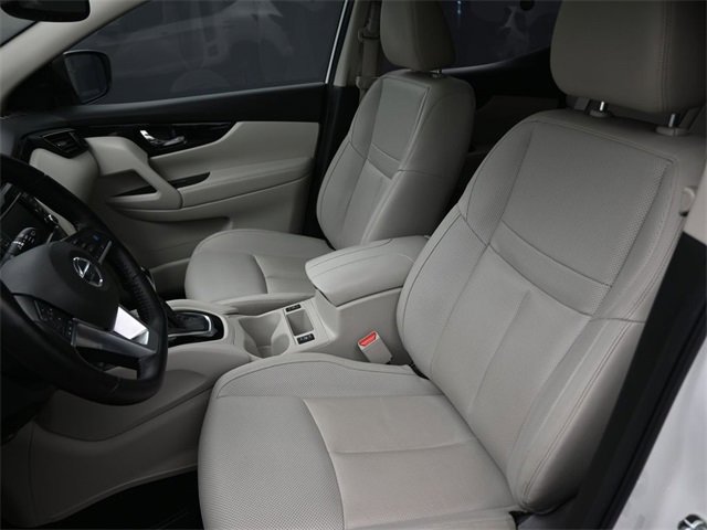 Used 2022 Nissan Rogue Sport SL w/ Premium Package image 33