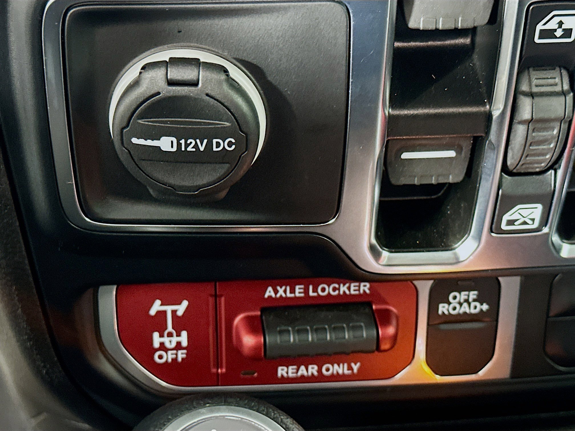 Used 2024 Jeep Wrangler Willys image 24