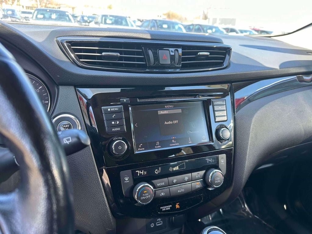Used 2022 Nissan Rogue Sport SV AWD/4WD image 30