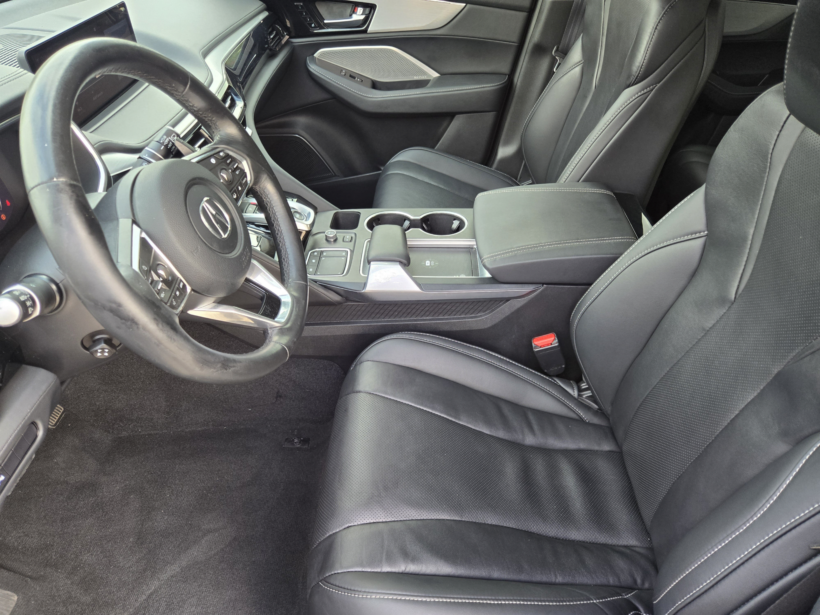 Used 2023 Acura MDX SH-AWD w/ Technology Package image 9