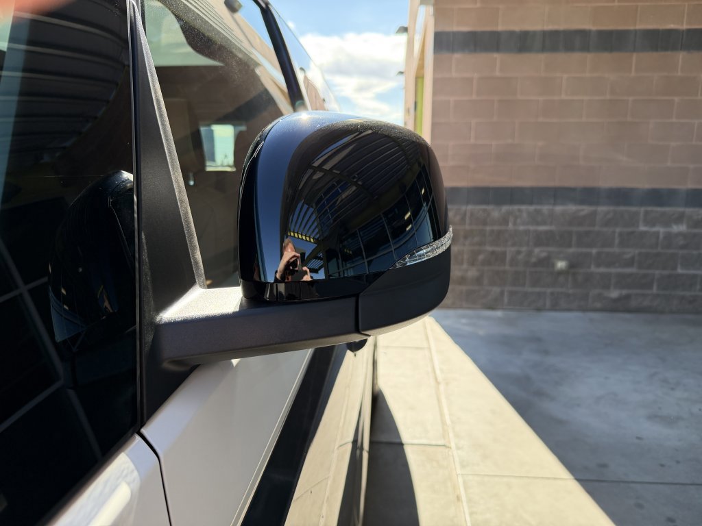 Used 2025 Volkswagen ID. Buzz Pro S Plus image 12