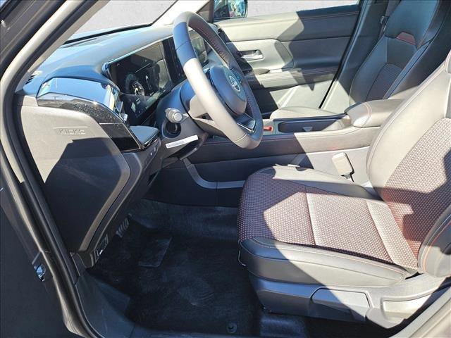 New 2026 Nissan Kicks SR FWD image 11