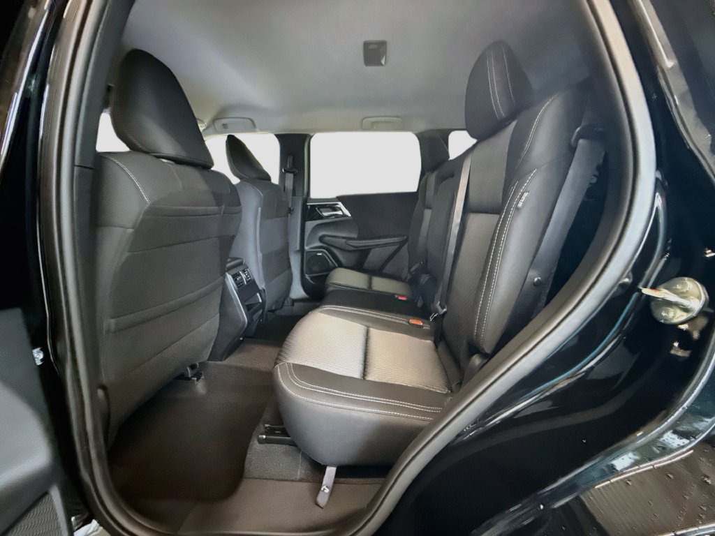 New 2026 Mitsubishi Outlander ES FWD image 24
