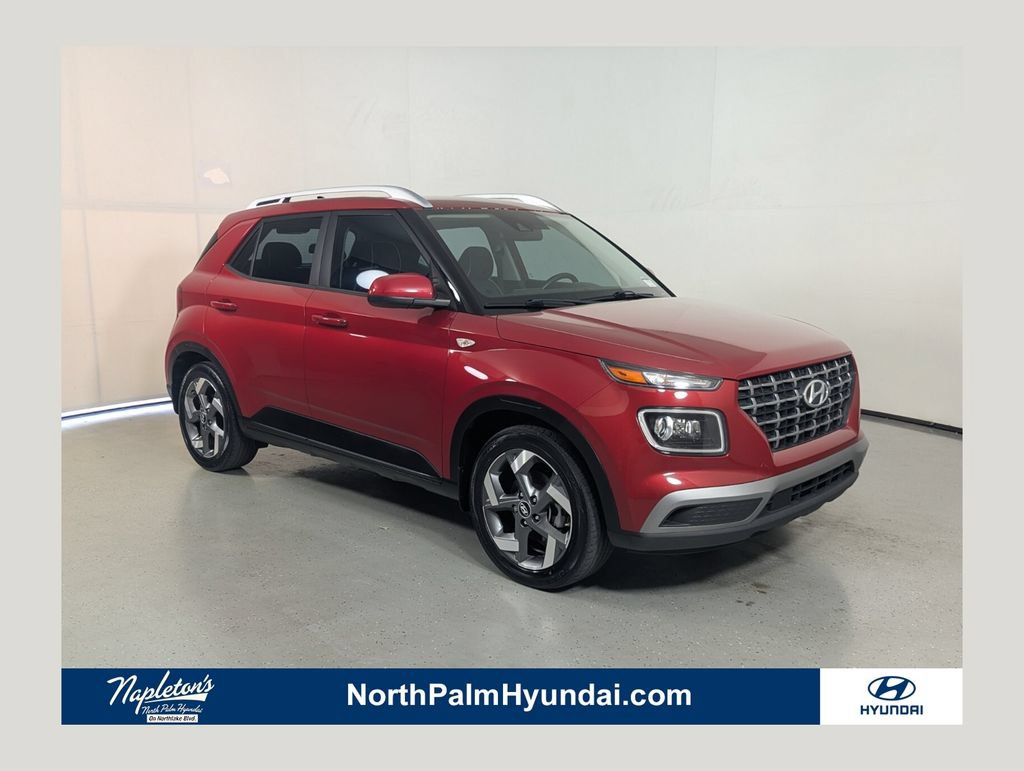 Used 2022 Hyundai Venue Limited FWD image 1