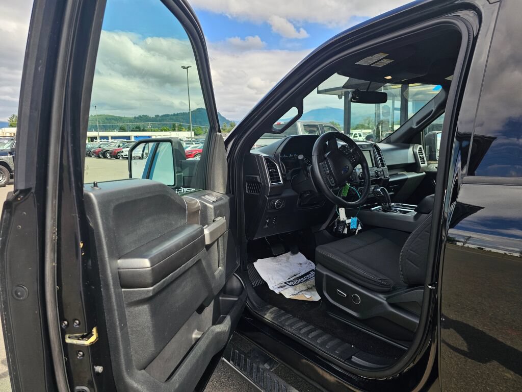 Used 2016 Ford F150 XLT w/ Equipment Group 301A Mid AWD/4WD image 18