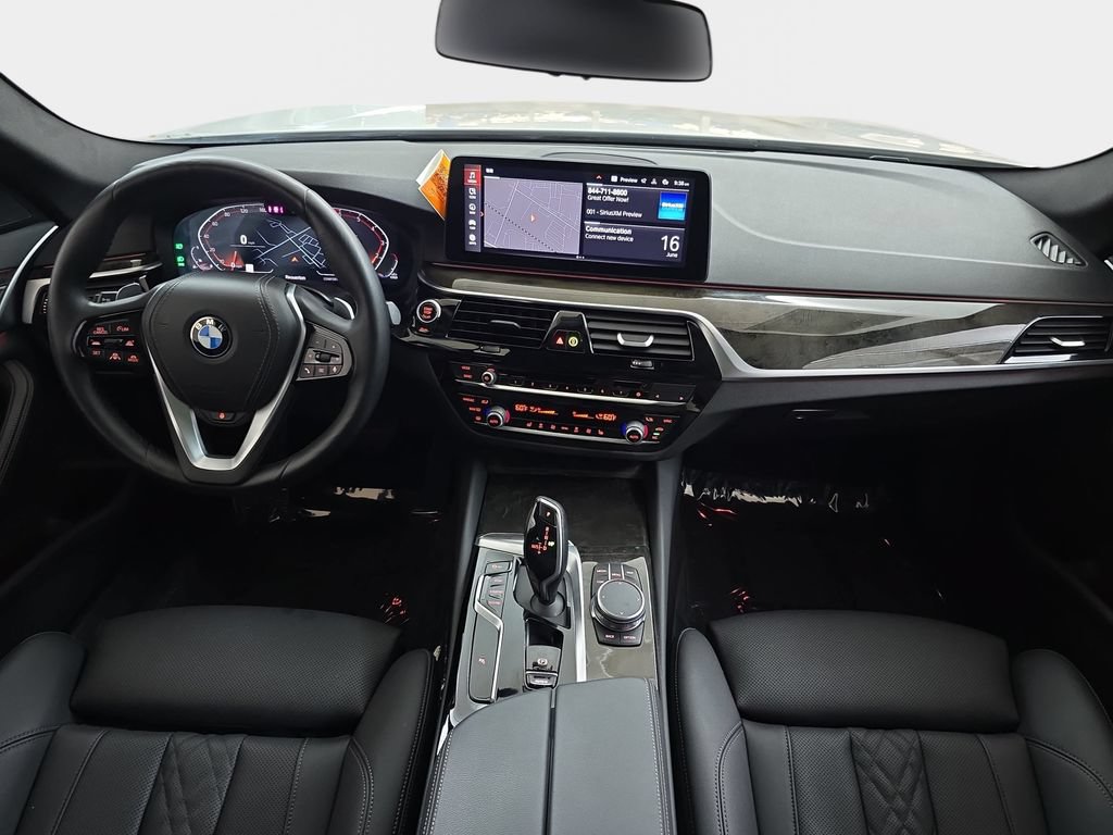 Used 2023 BMW 530i xDrive AWD/4WD image 12