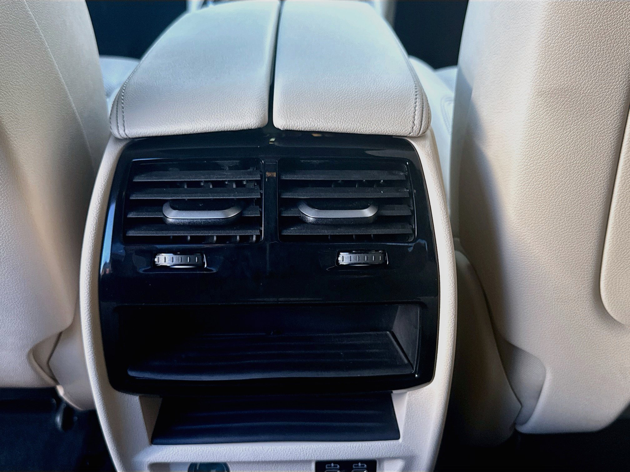 Used 2023 BMW 530i w/ Convenience Package RWD image 23