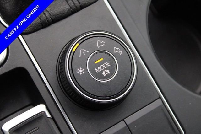 Used 2020 Volkswagen Atlas Cross Sport SE image 43