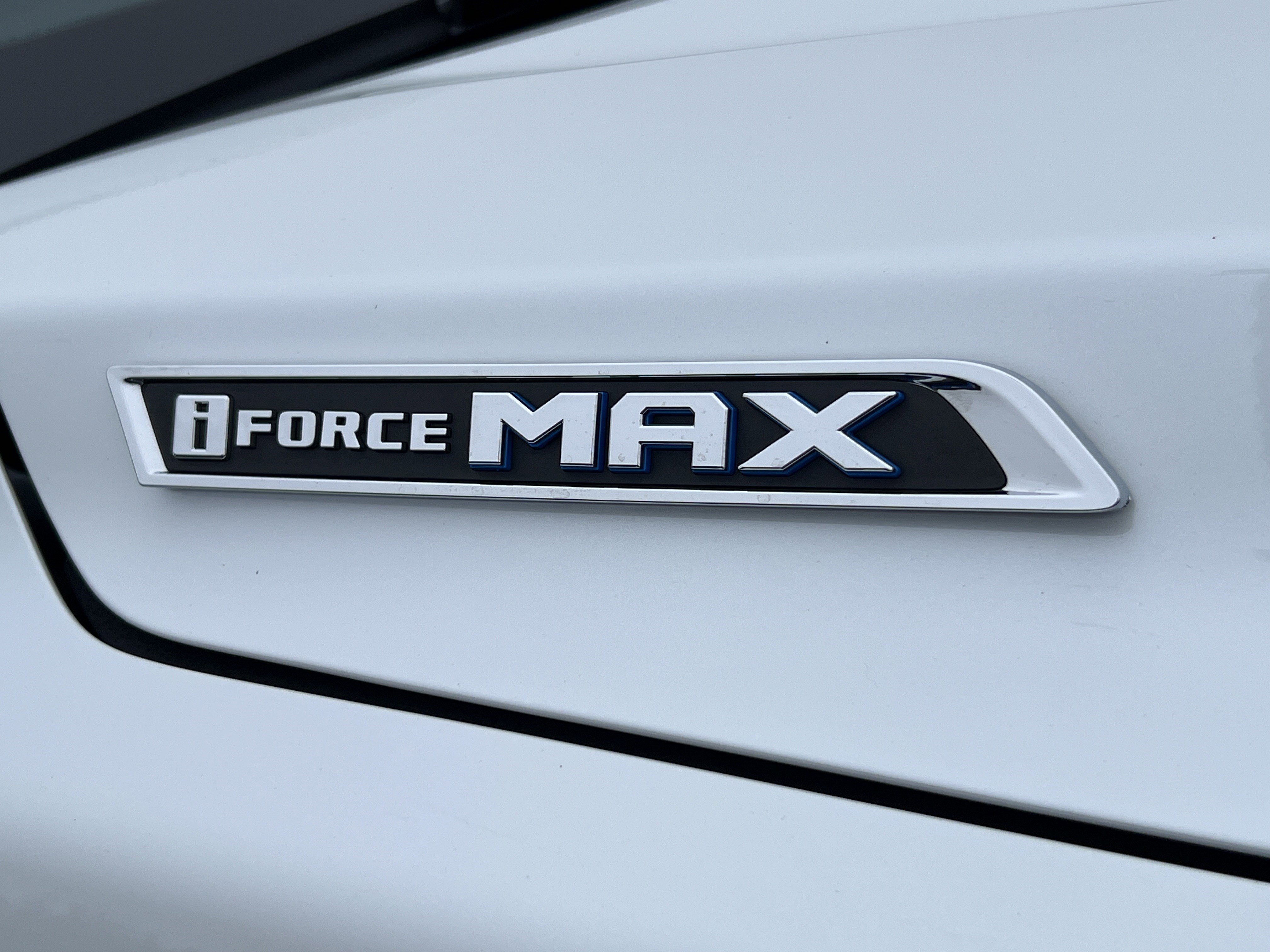 Used 2024 Toyota Sequoia Platinum image 9