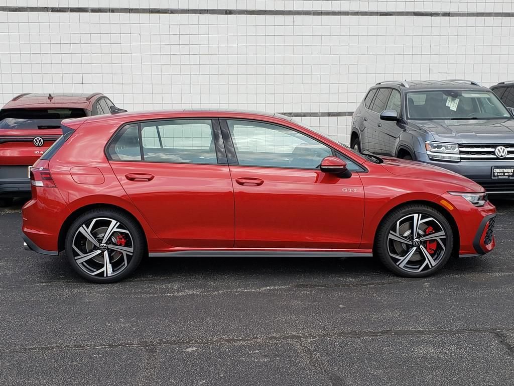 New 2026 Volkswagen GTI SE FWD image 2