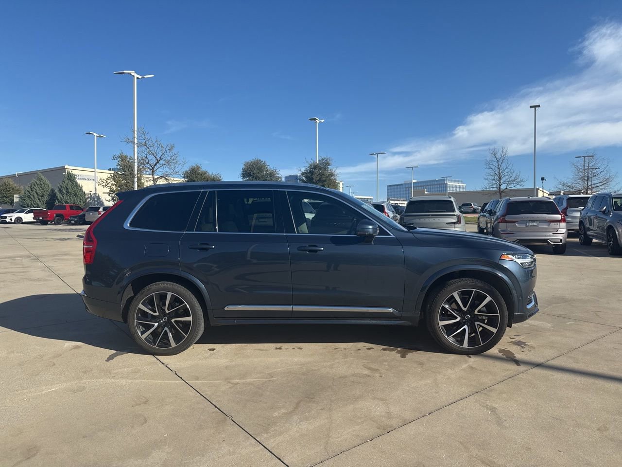Certified 2023 Volvo XC90 B6 Plus w/ Protection Package Premier image 3