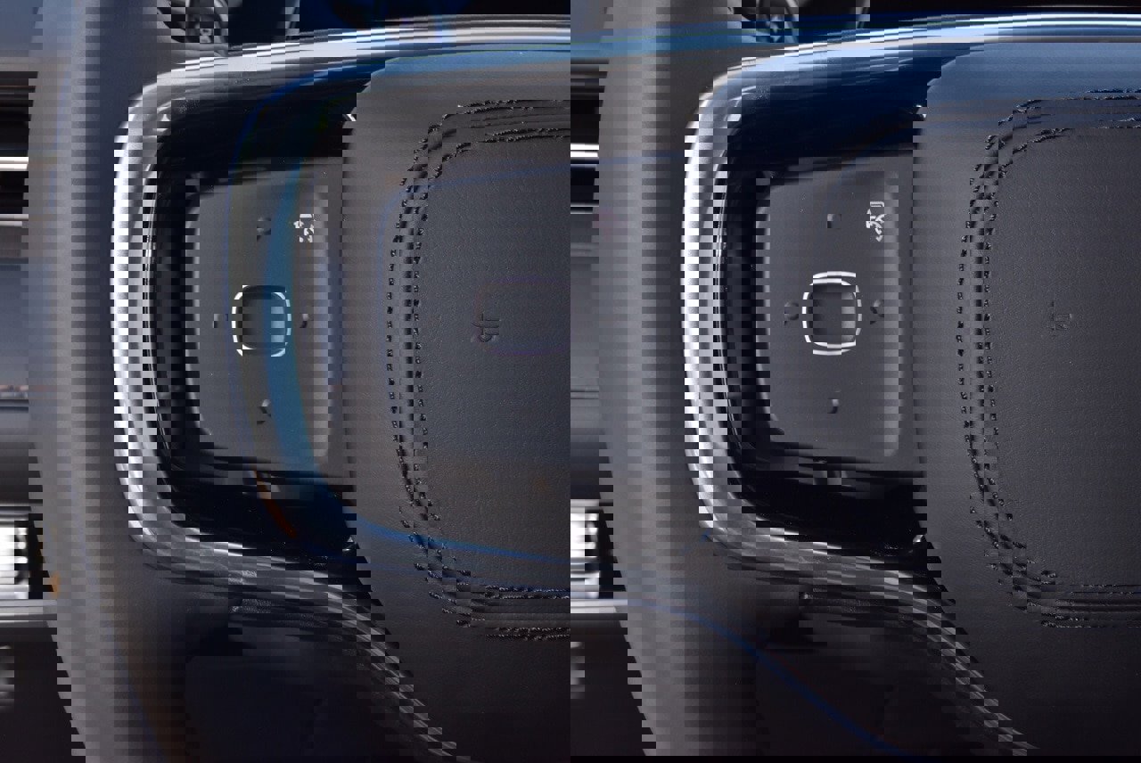 New 2026 Lincoln Nautilus Premier w/ Equipment Group 102A image 23