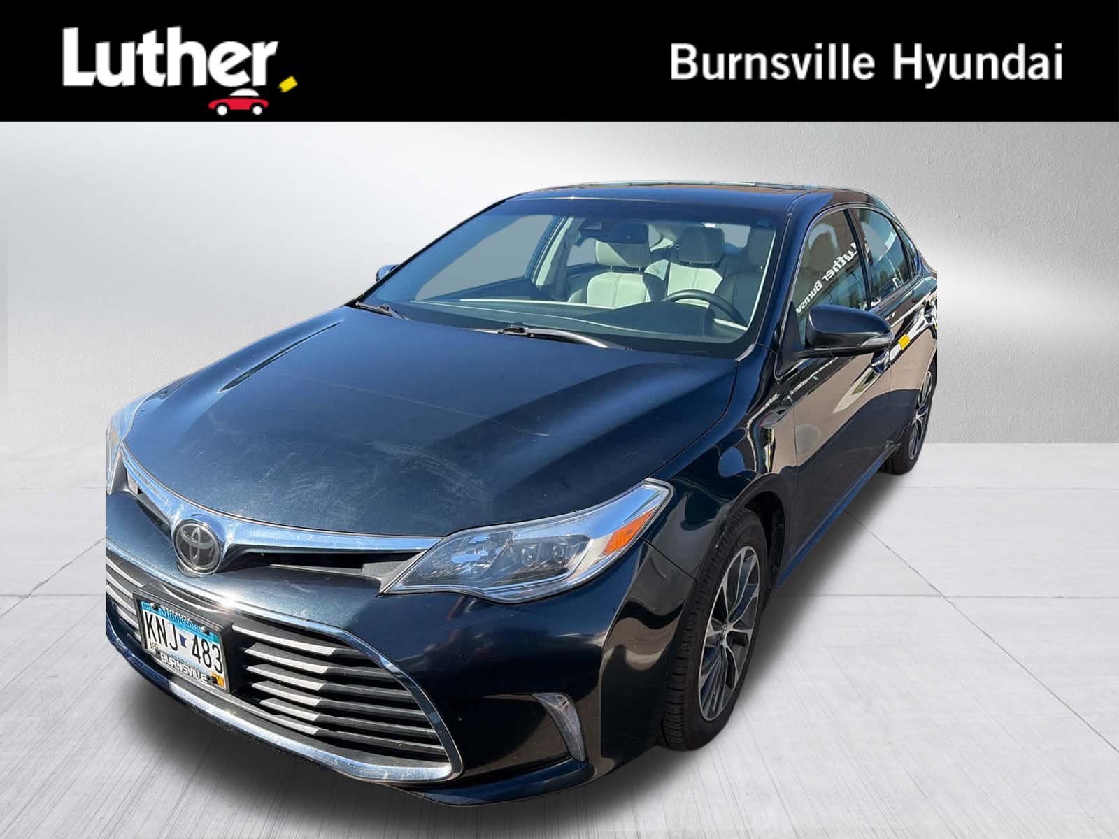 Used 2017 Toyota Avalon XLE Premium w/ Carpet Mat Package FWD image 1