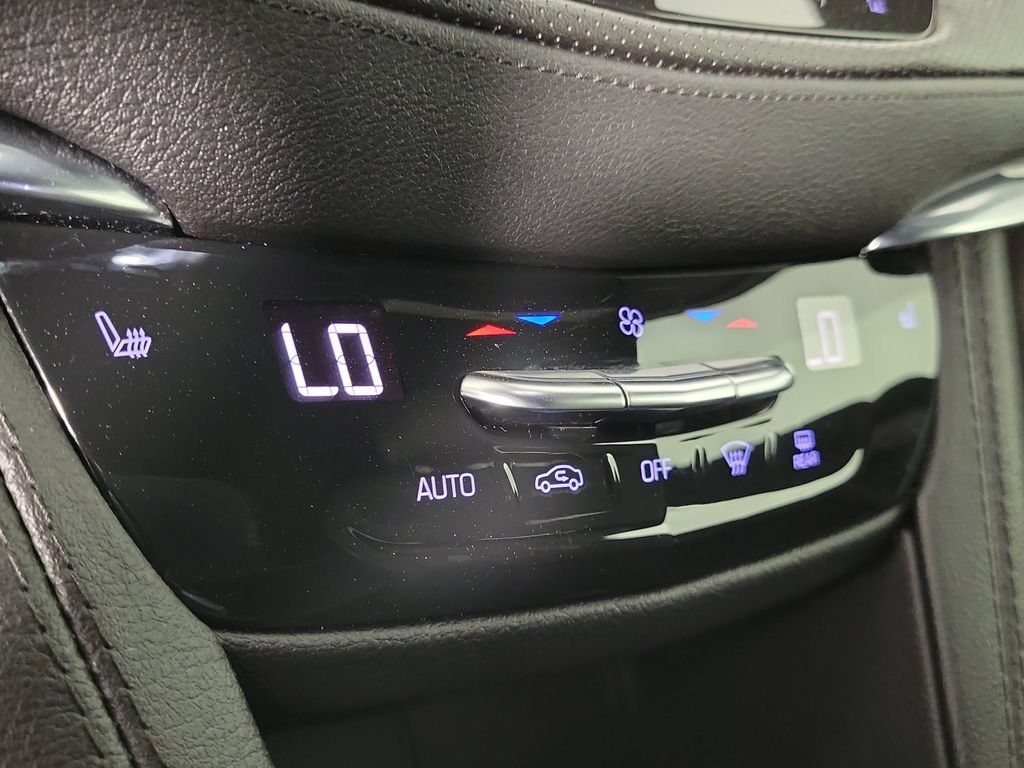 Certified 2023 Cadillac XT5 Luxury FWD image 28