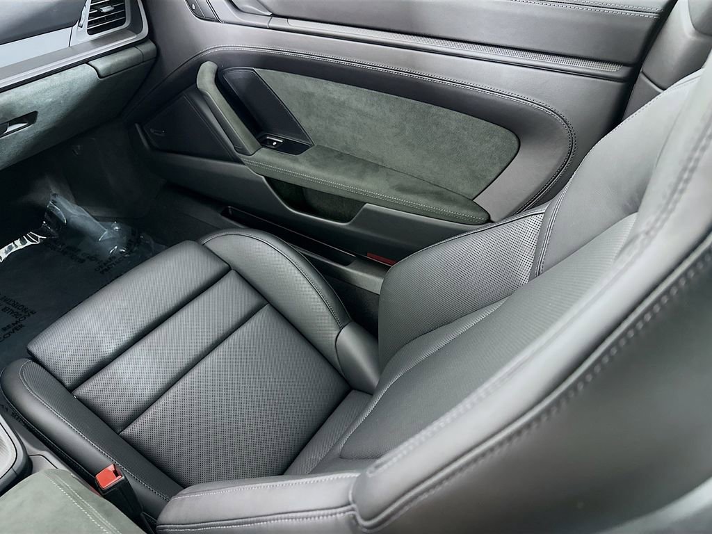 Certified 2024 Porsche 911 Carrera S RWD image 25