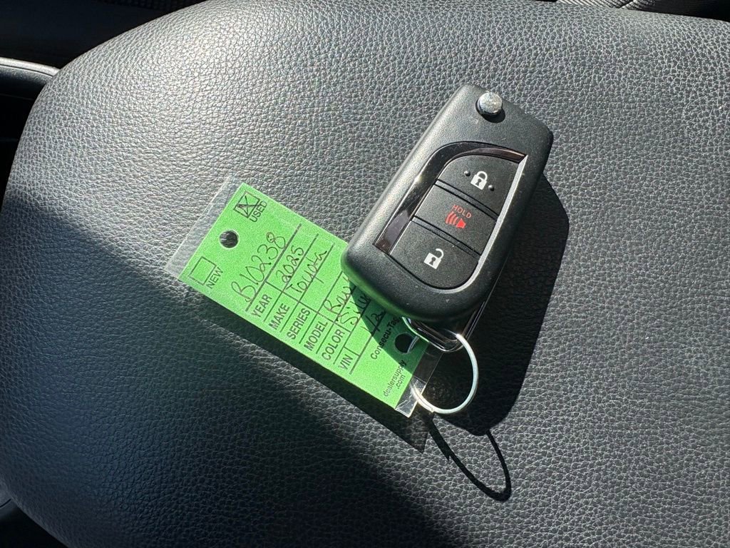 Certified 2025 Toyota RAV4 LE AWD/4WD image 23