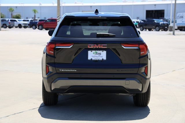 New 2026 GMC Terrain Elevation w/ LPO, Floor Liner Package FWD image 7