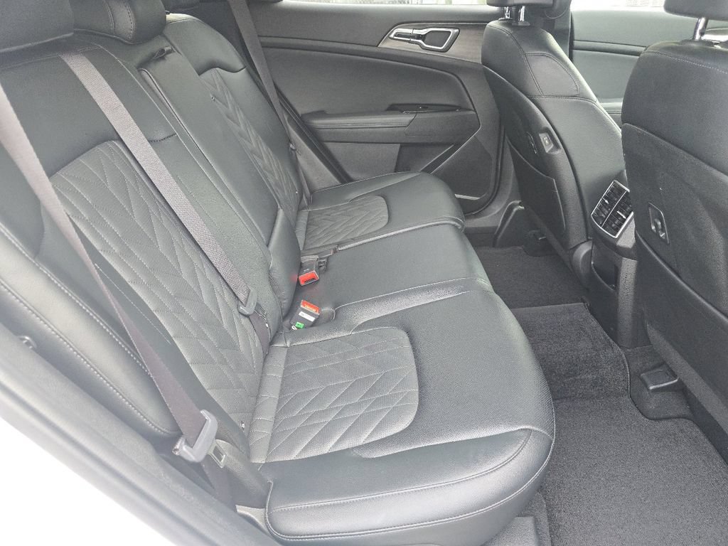 Used 2025 Kia Sportage X-Line AWD/4WD image 18