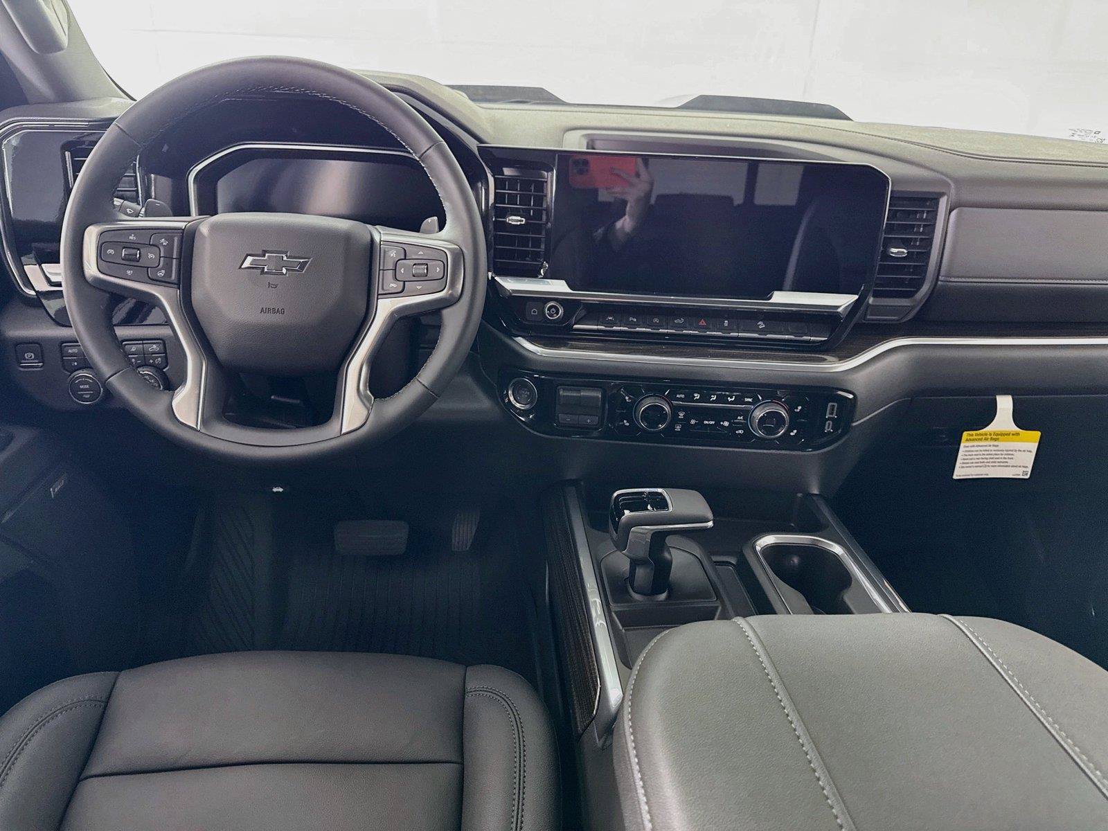 New 2026 Chevrolet Silverado 1500 LT Trail Boss w/ LT Trail Boss Premium Package AWD/4WD image 2