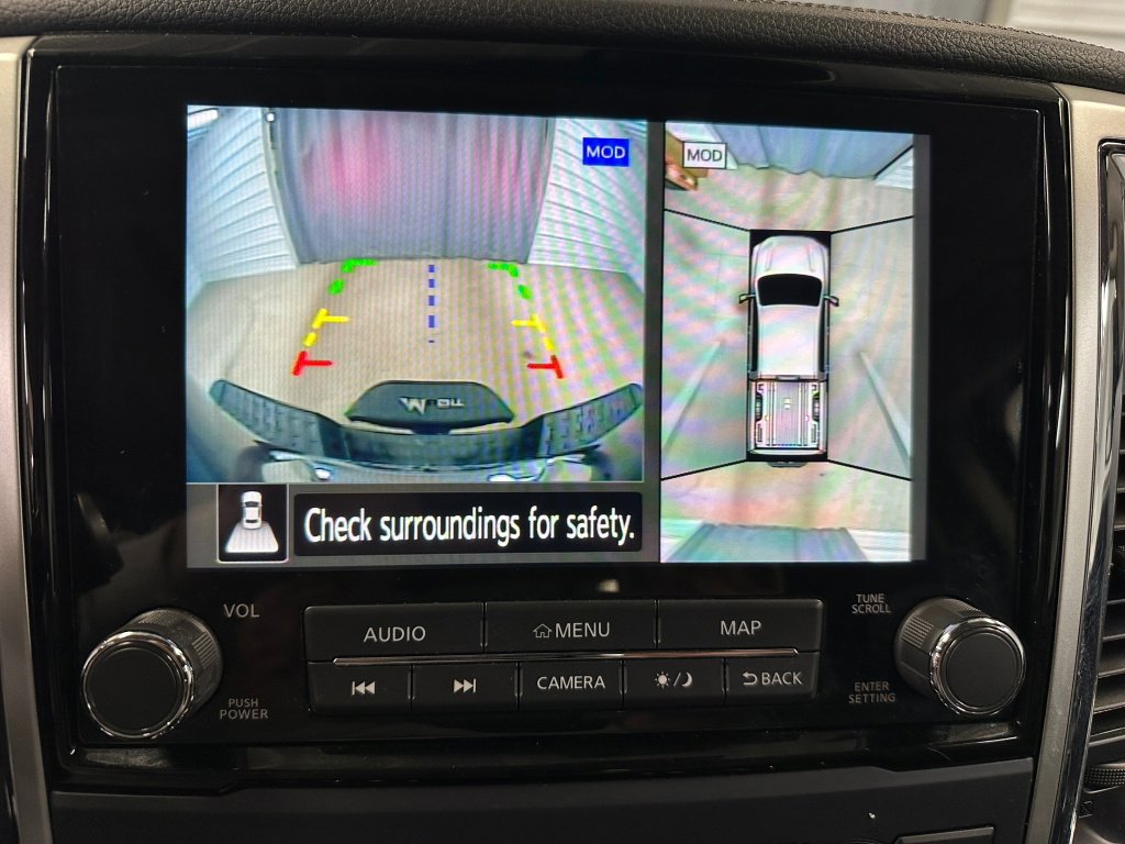 Used 2021 Nissan Titan SL w/ Moonroof Package image 13