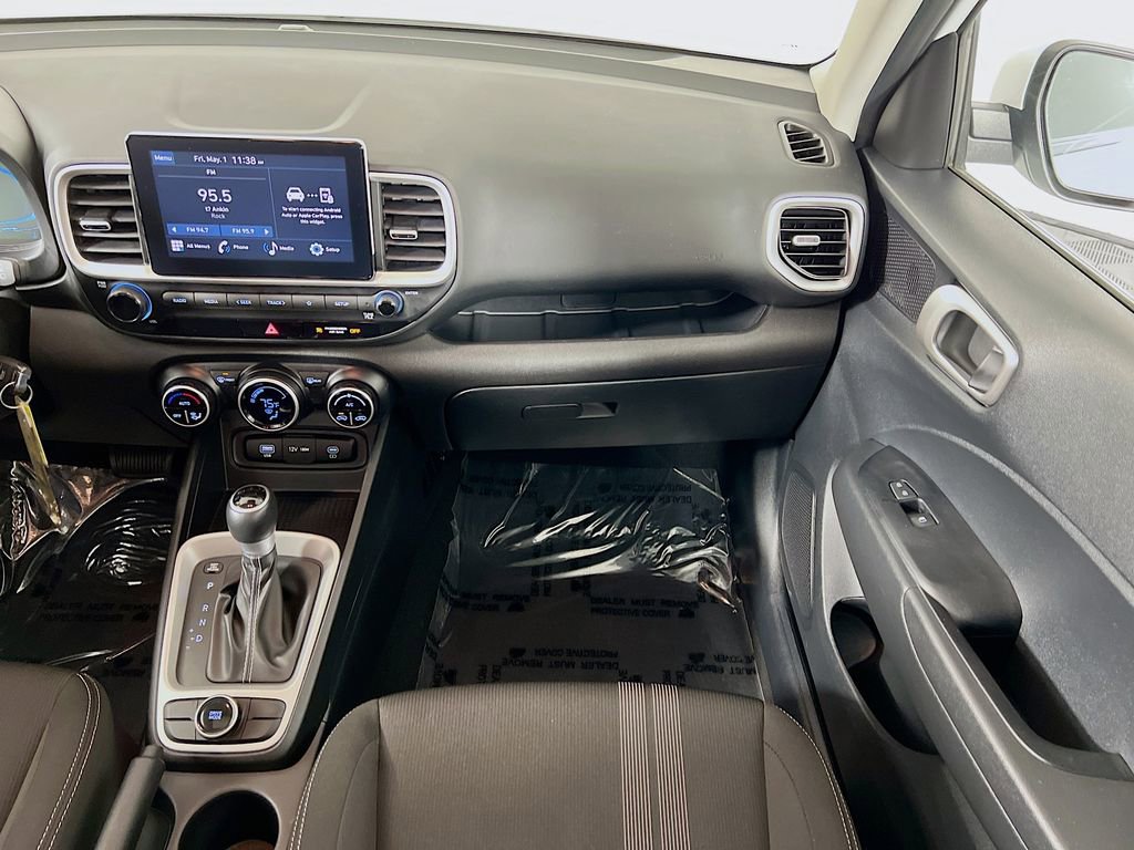 Used 2023 Hyundai Venue SEL w/ Cargo Package FWD image 22