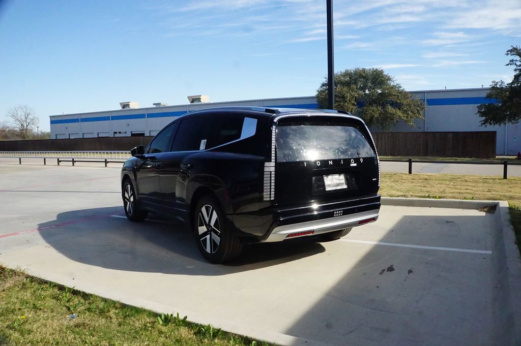 New 2026 Hyundai Ioniq 9 SEL image 5