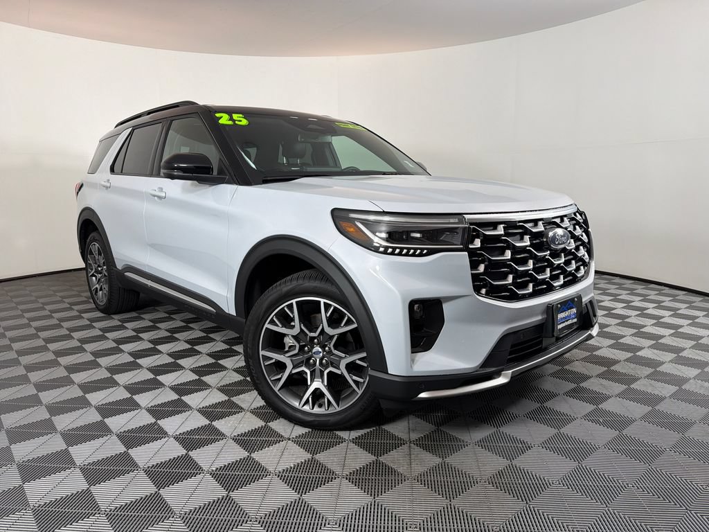 Used 2025 Ford Explorer Platinum w/ Ultimate Package AWD/4WD image 1