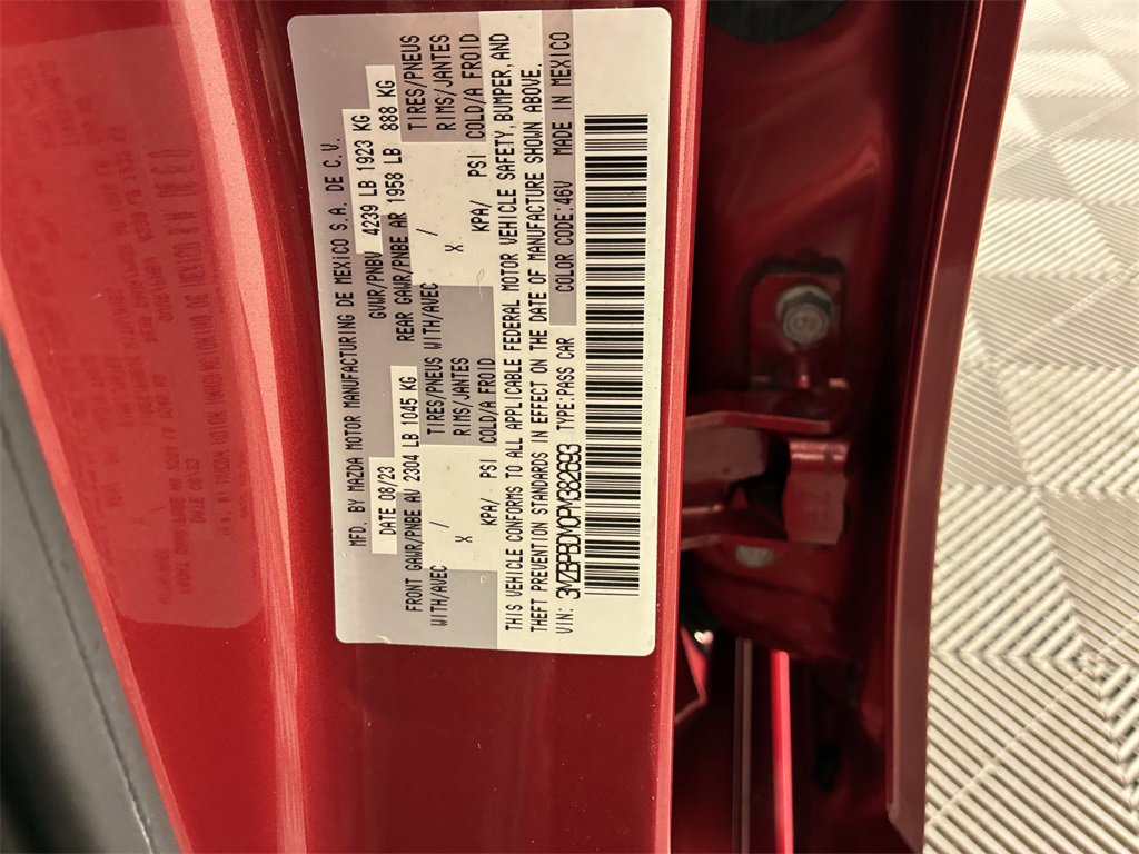 Used 2023 MAZDA MAZDA3 s image 39