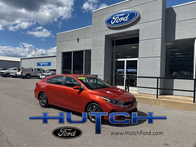 Used 2023 Kia Forte LXS image 1