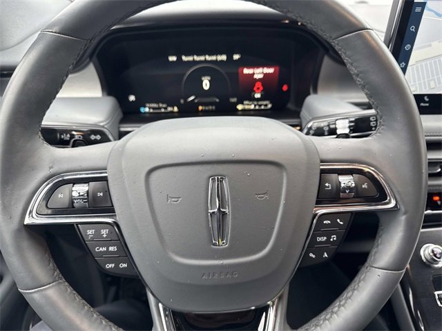 Used 2022 Lincoln Nautilus Reserve image 23