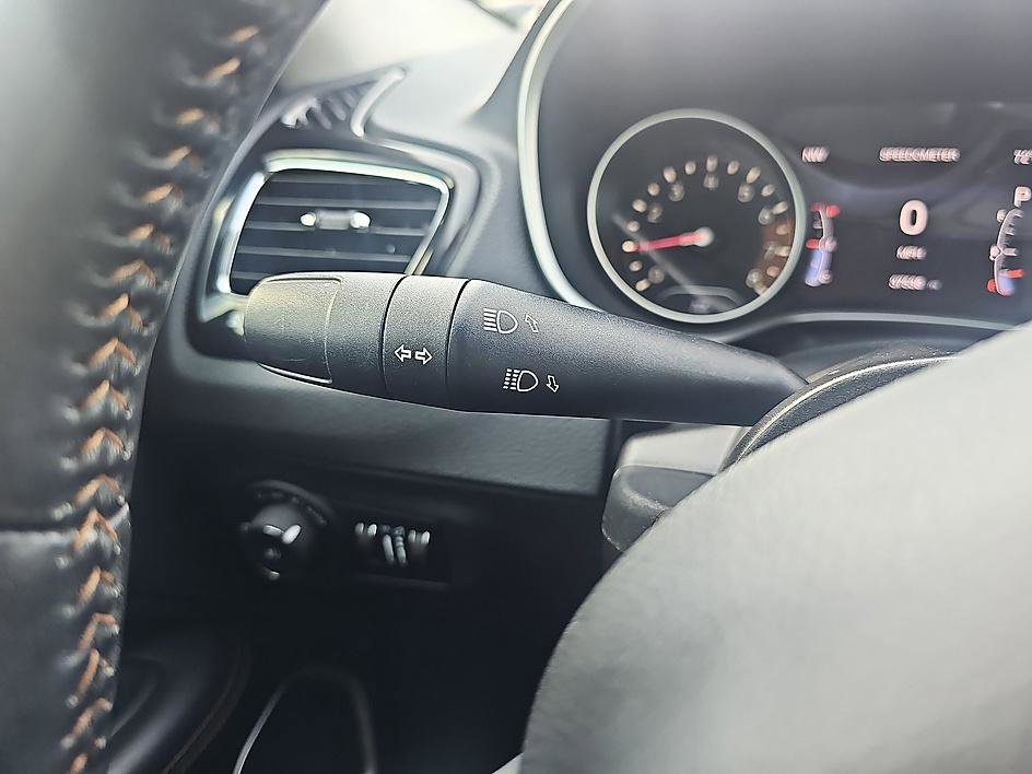 Used 2019 Jeep Compass Limited w/ Safety & Security Group image 19