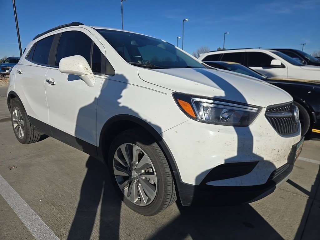 Used 2020 Buick Encore Preferred image 3
