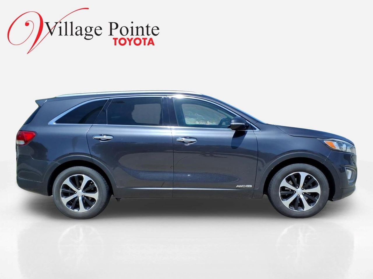 Used 2016 Kia Sorento EX w/ EX Premium Package AWD/4WD image 2