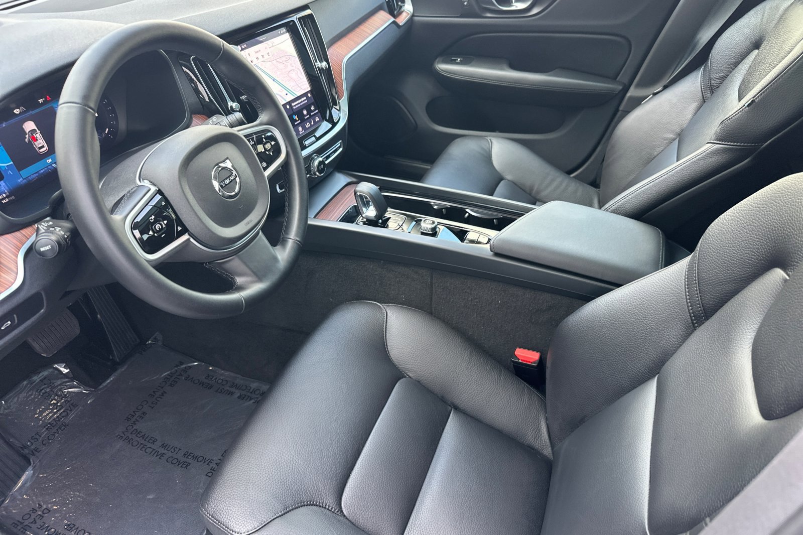 Certified 2025 Volvo V60 B5 Cross Country Plus image 10