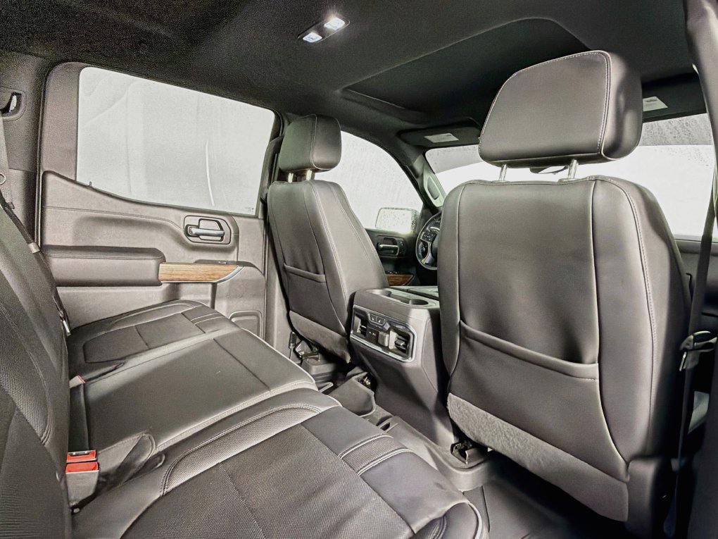 Used 2020 Chevrolet Silverado 1500 High Country w/ Technology Package AWD/4WD image 28